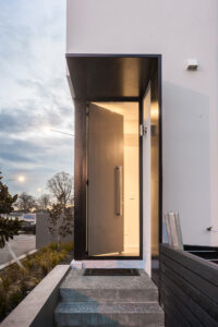 Loxo Cladding