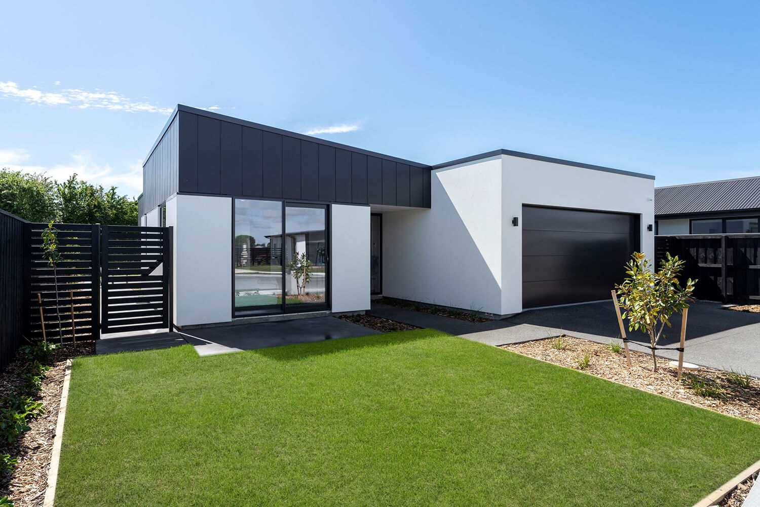 Loxo Cladding