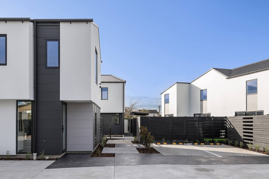 Loxo Cladding