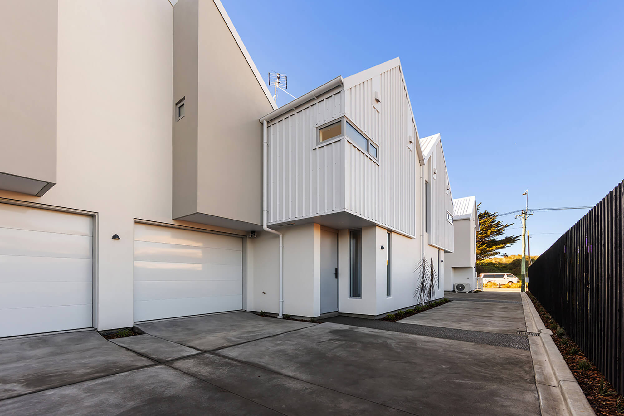 Loxo Cladding