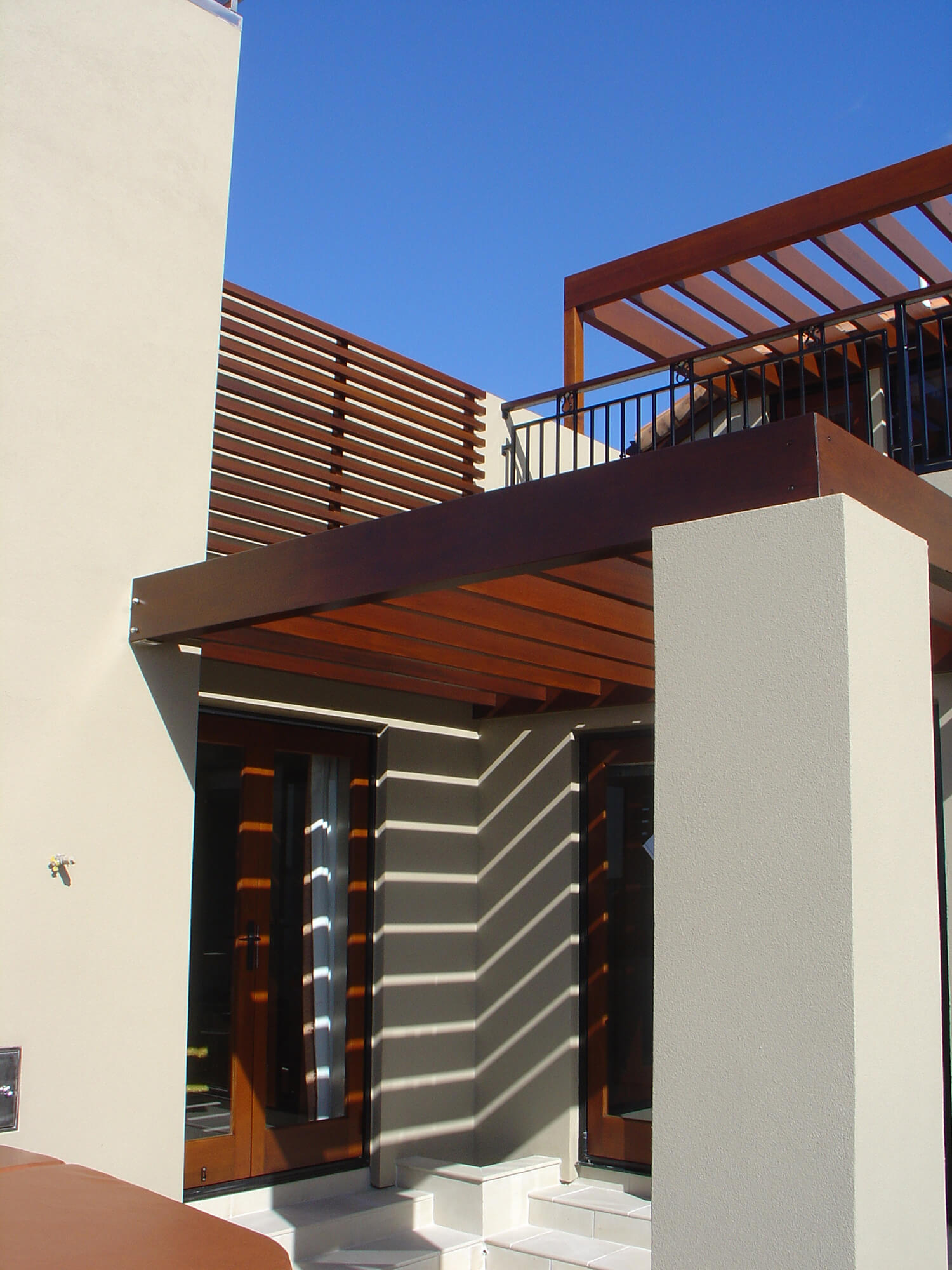 Loxo Cladding